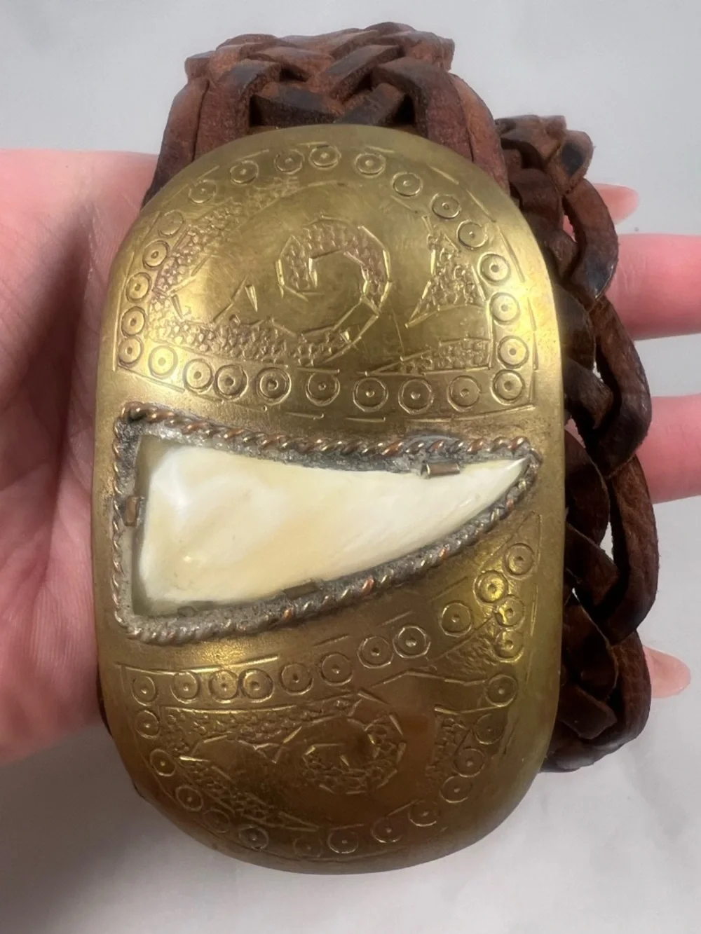 Chicos Moroccan Woven Brown Leather Belt Hammered Metal Buckle Size S/M Boho